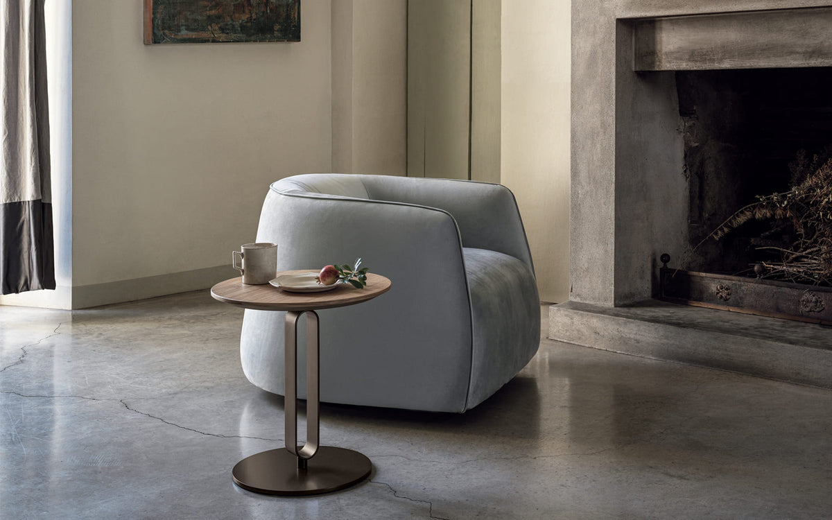 Bontempi Alfred con struttura ottone scuro e piano rovere naturale