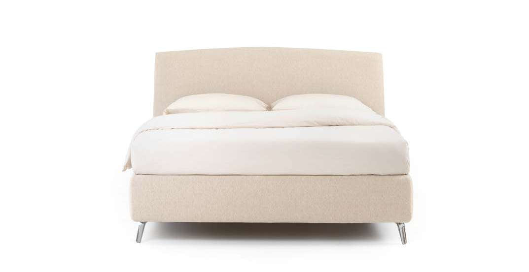 Letto Noctis Sula h27 - fotografia ufficiale del modello; rivestimento e ambientazione illustrativi