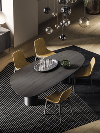Tavolo Stone Devina Nais — vista dall’alto in ambiente