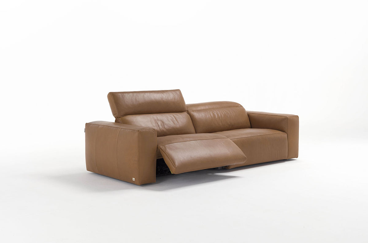 Egoitaliano Beverly - versione in pelle con relax aperto