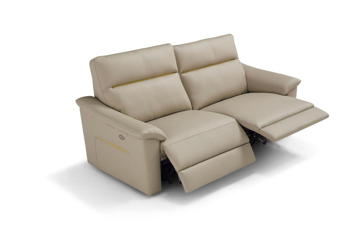 Egoitaliano Odette – divano con due recliner aperti – fotografia ufficiale
