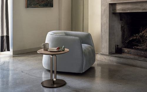 Bontempi Alfred con struttura ottone scuro e piano rovere naturale