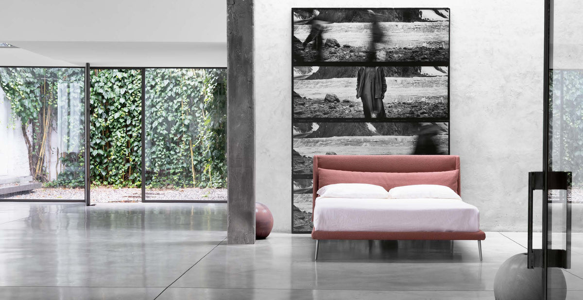 Letto Noctis Eddie h10 - fotografia ufficiale del modello; rivestimento e ambientazione illustrativi