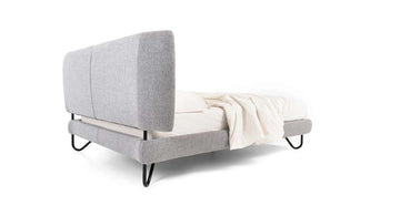 Letto Noctis Hug Two h17 - fotografia ufficiale del modello; rivestimento e ambientazione illustrativi