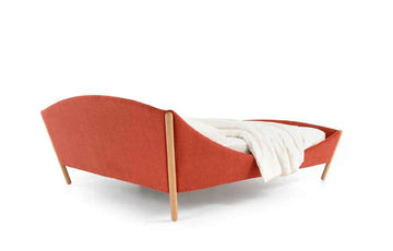 Letto Noctis Lullaby - fotografia ufficiale del modello; rivestimento e ambientazione illustrativi