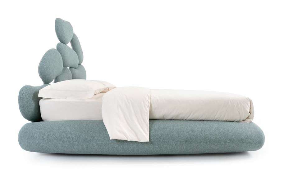 Letto Noctis Stones h25 - fotografia ufficiale del modello; rivestimento e ambientazione illustrativi